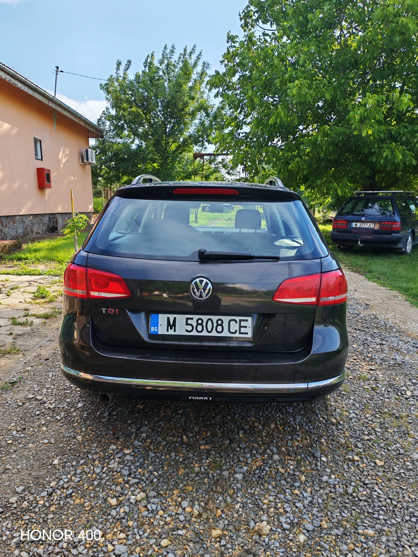 VW Passat Вариант в7, снимка 4 - Автомобили и джипове - 54803765