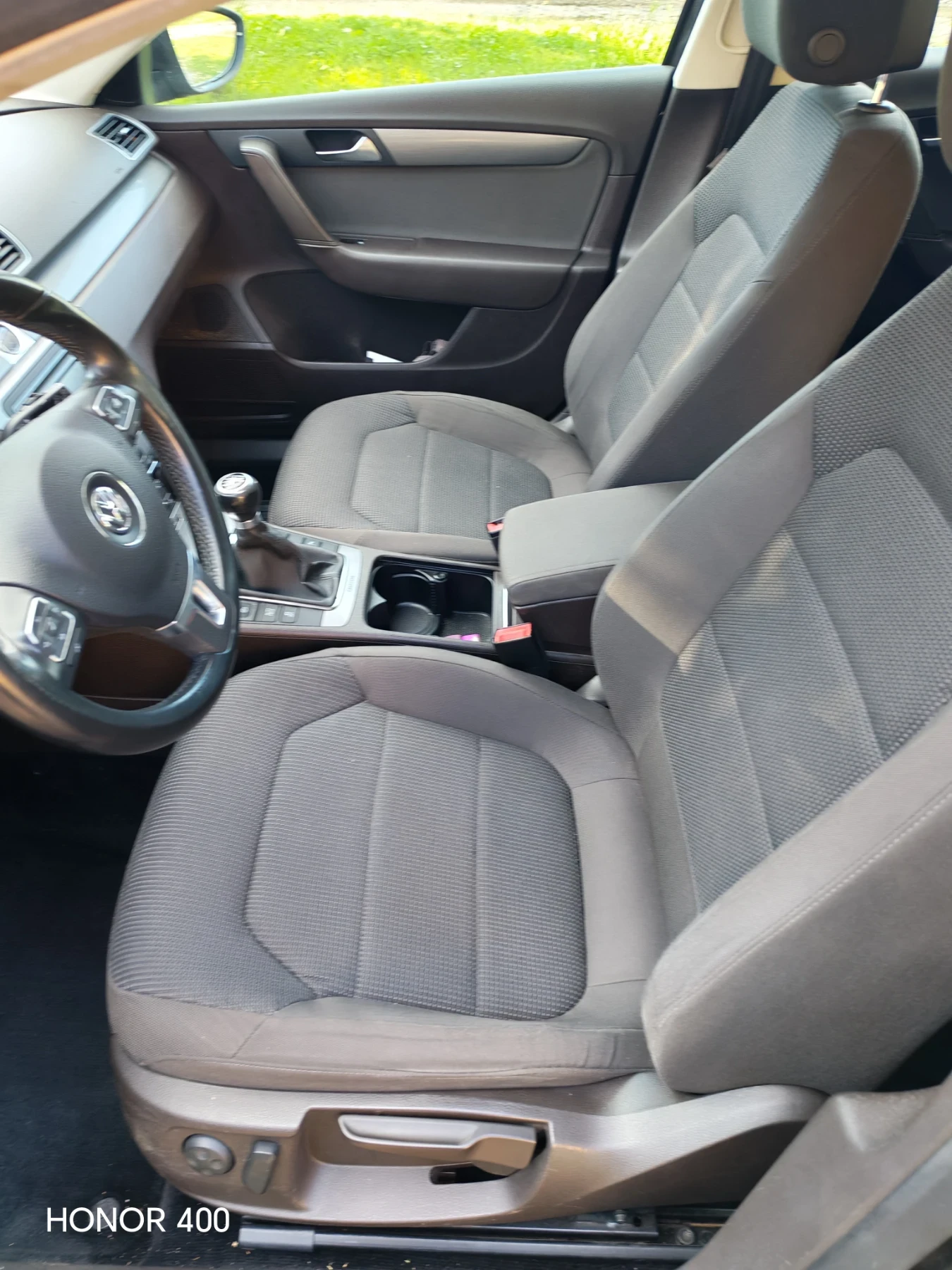 VW Passat Вариант в7, снимка 9 - Автомобили и джипове - 54803765