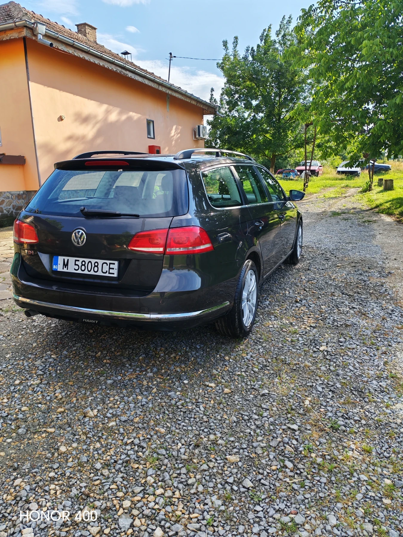 VW Passat Вариант в7, снимка 5 - Автомобили и джипове - 54803765