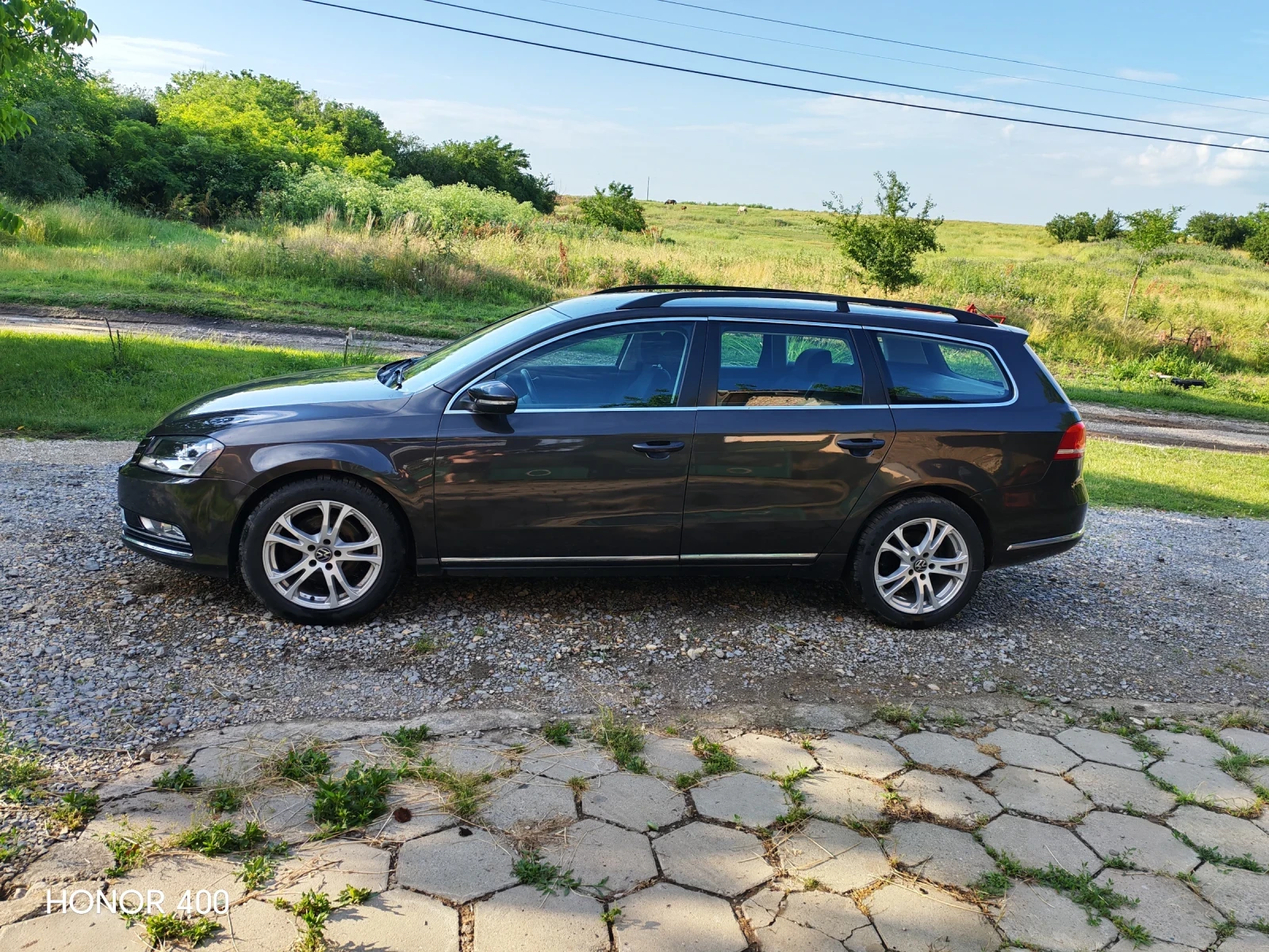 VW Passat Вариант в7, снимка 2 - Автомобили и джипове - 54803765