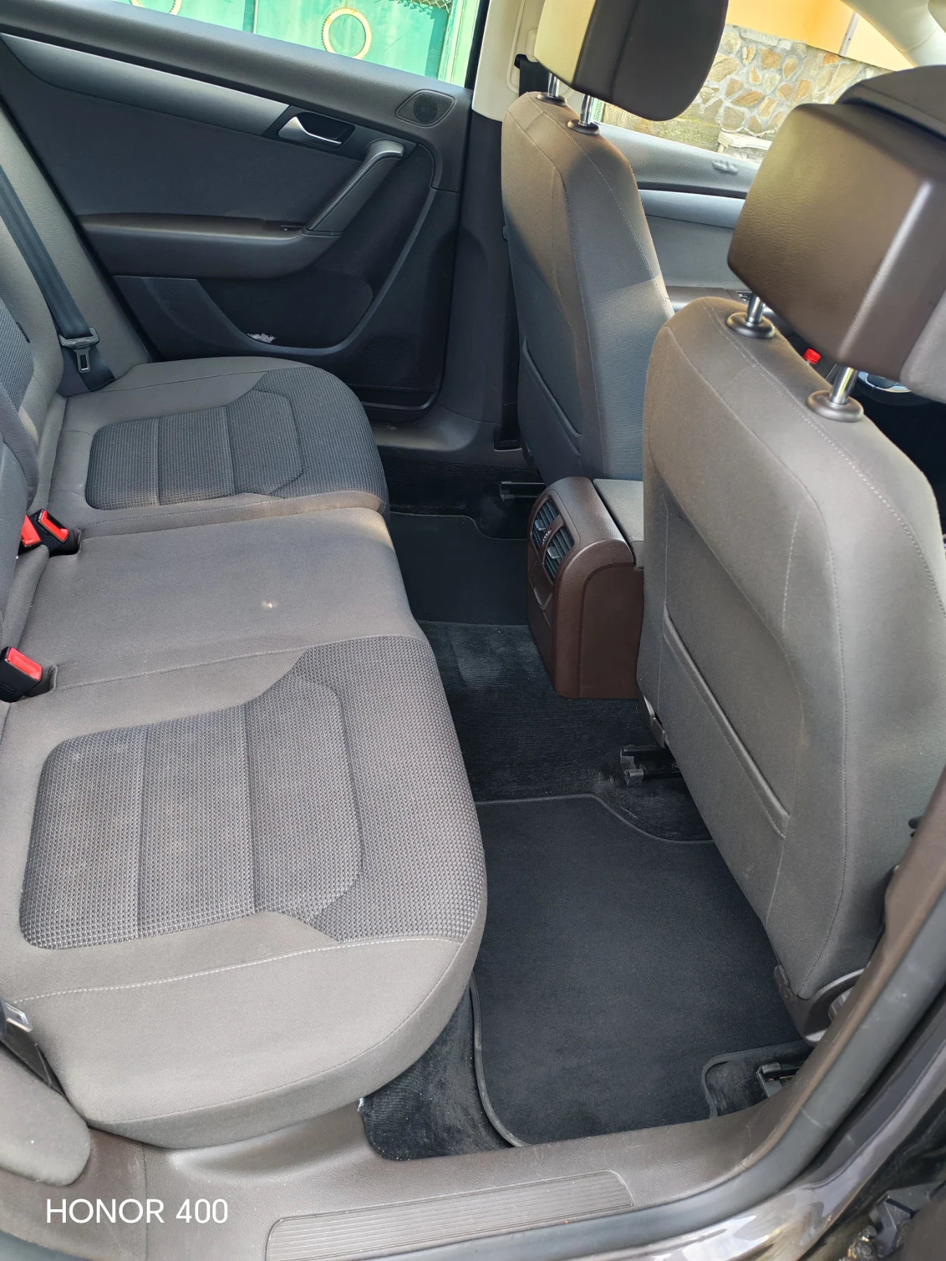 VW Passat Вариант в7, снимка 14 - Автомобили и джипове - 54803765