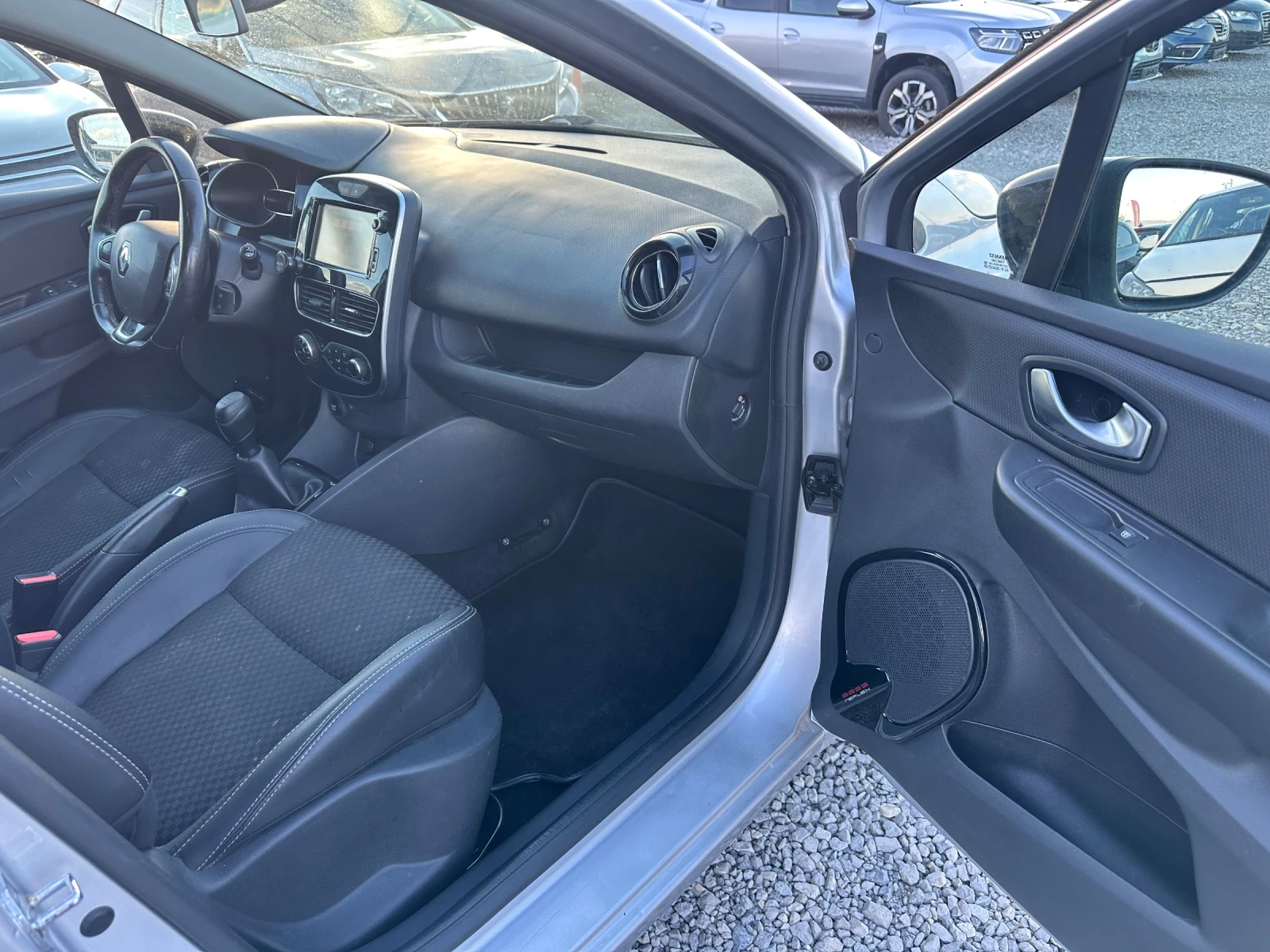 Renault Clio 2017/09M 1.5D 90HP full led* NAVI* sensor EVRO6B, снимка 14 - Автомобили и джипове - 54978795