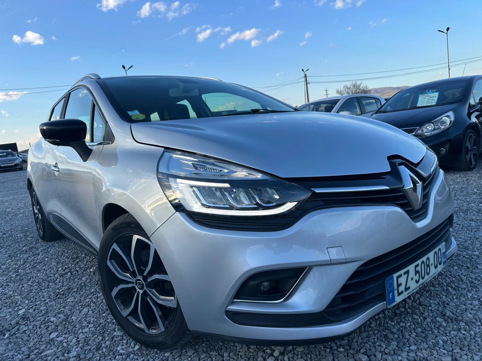 Renault Clio 2017/09M 1.5D 90HP full led* NAVI* sensor EVRO6B, снимка 4 - Автомобили и джипове - 54978795