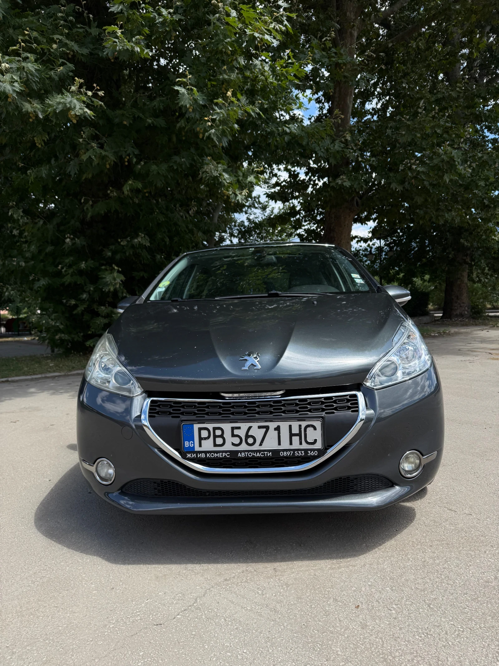 Peugeot 208 Feeline 1.6 eHDI - 6 скорости, снимка 3 - Автомобили и джипове - 55279881