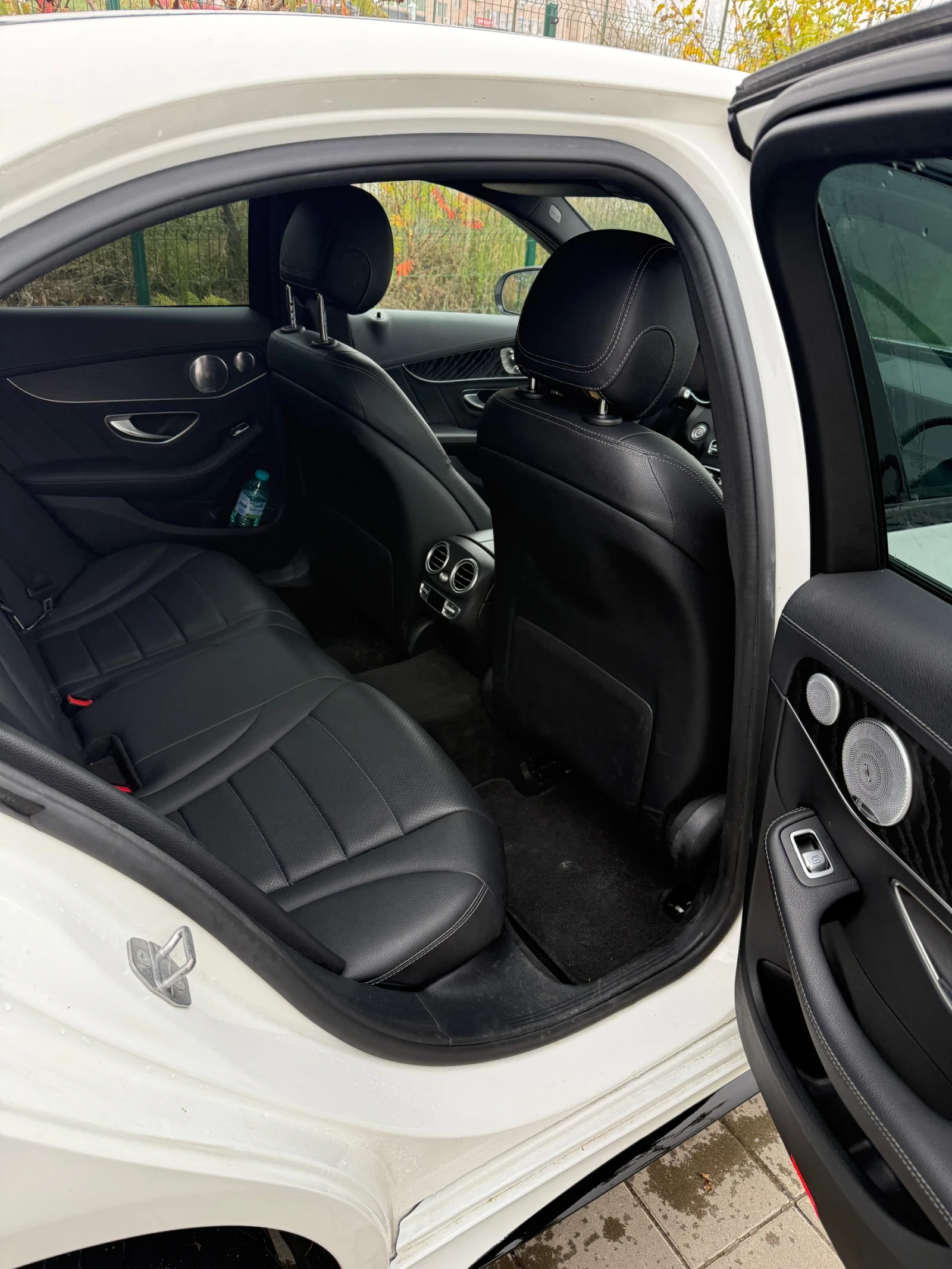 Mercedes-Benz C 200 AMG, снимка 9 - Автомобили и джипове - 55365371