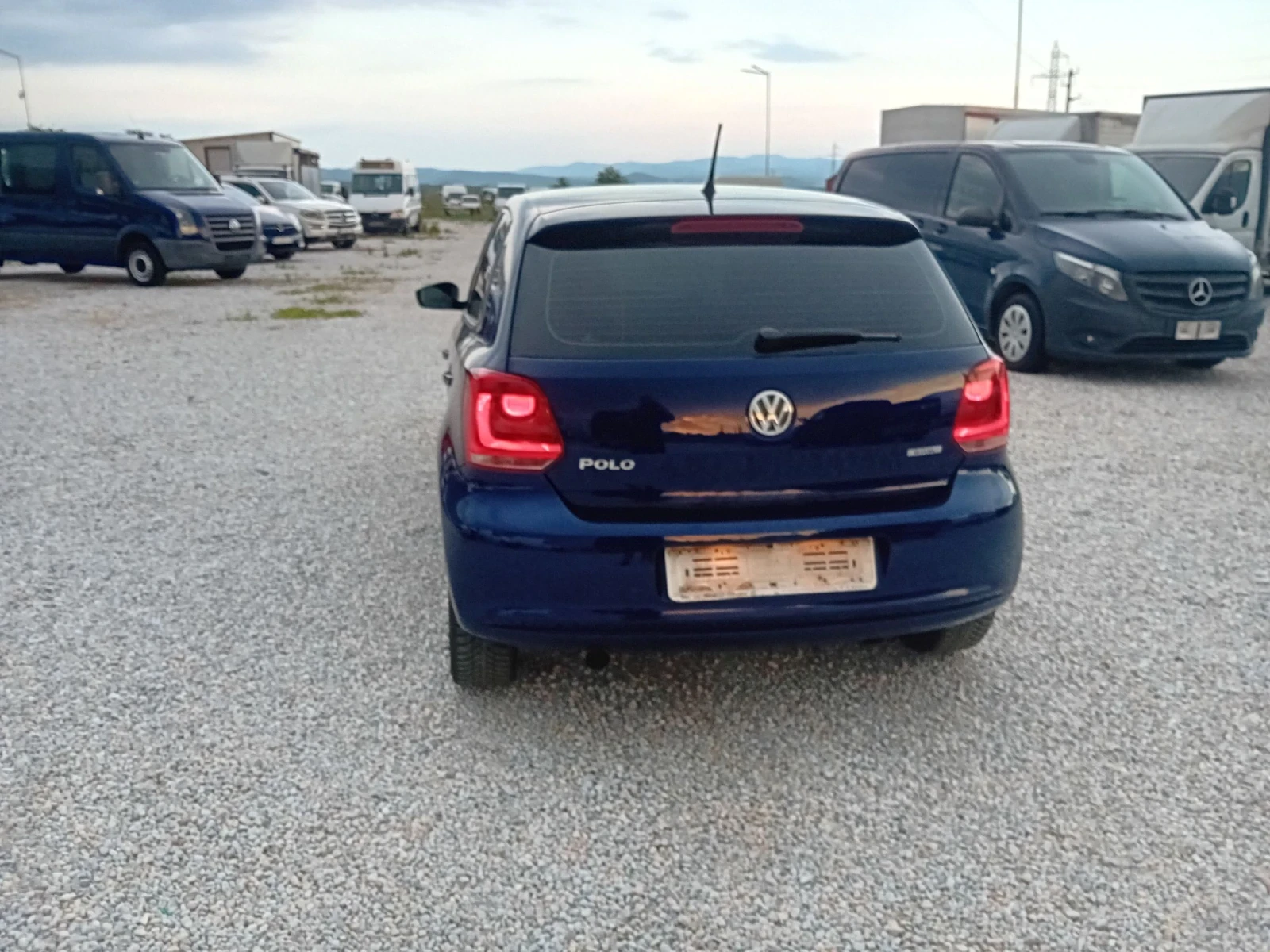 VW Polo 1.6 82k.sili Gaz, снимка 3 - Автомобили и джипове - 55415777