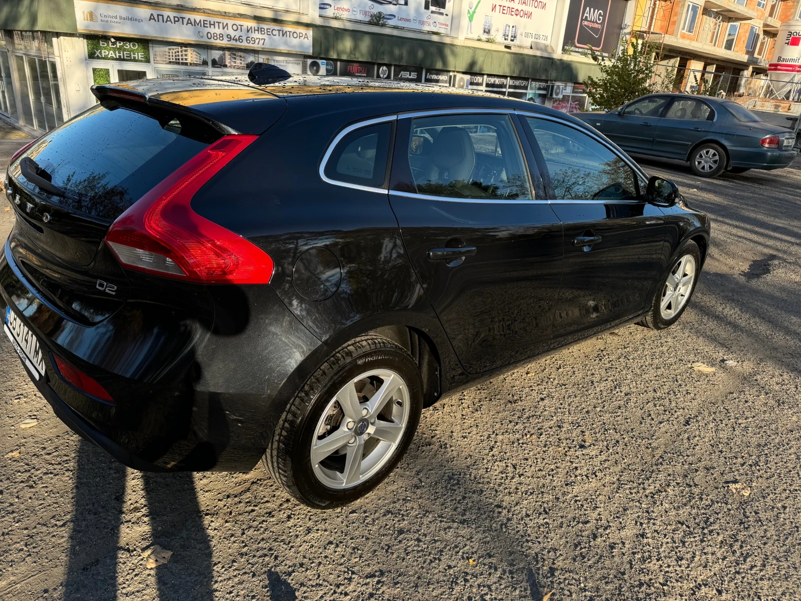 Volvo V40, снимка 2 - Автомобили и джипове - 55500865