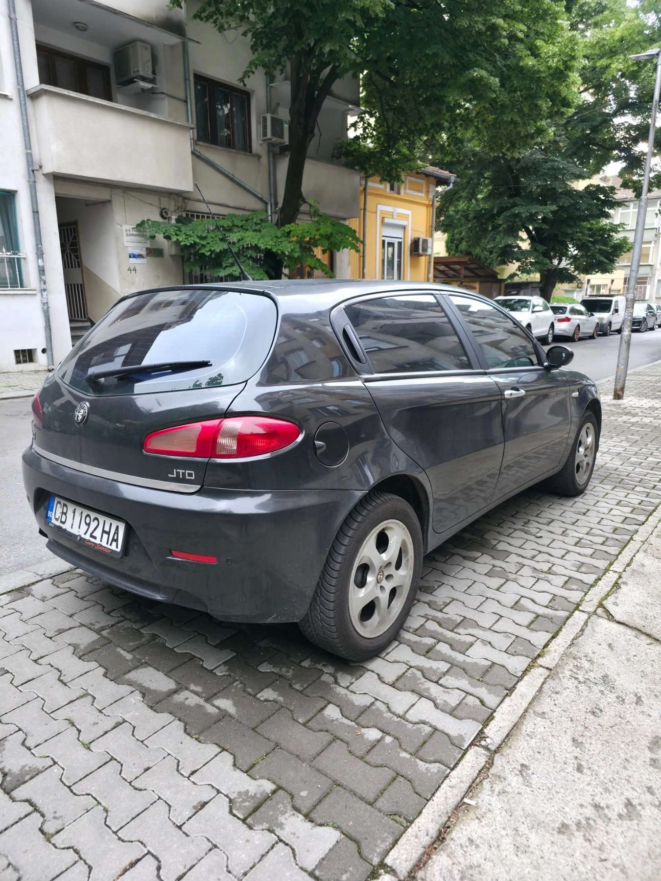 Alfa Romeo 147 1.9JTD, снимка 5 - Автомобили и джипове - 55693818