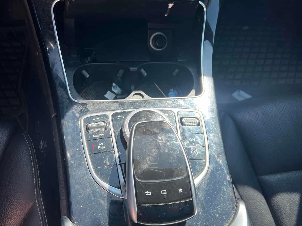 Mercedes-Benz C 300 * CARFAX * ОПЦИЯ ЗА ФИНАНСИРАНЕ , снимка 10 - Автомобили и джипове - 55723883