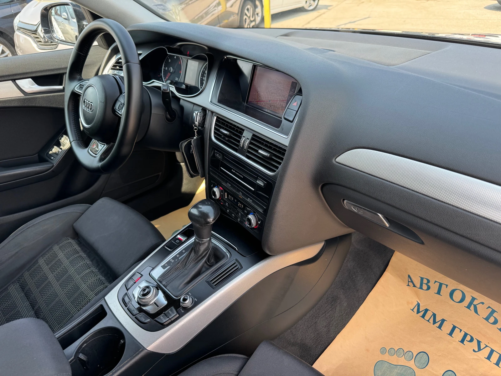 Audi A4 2.0-TDI* FACELIFE* 150kc* LED* NAVI* AVTOMATIK* ЛИ, снимка 15 - Автомобили и джипове - 55752182
