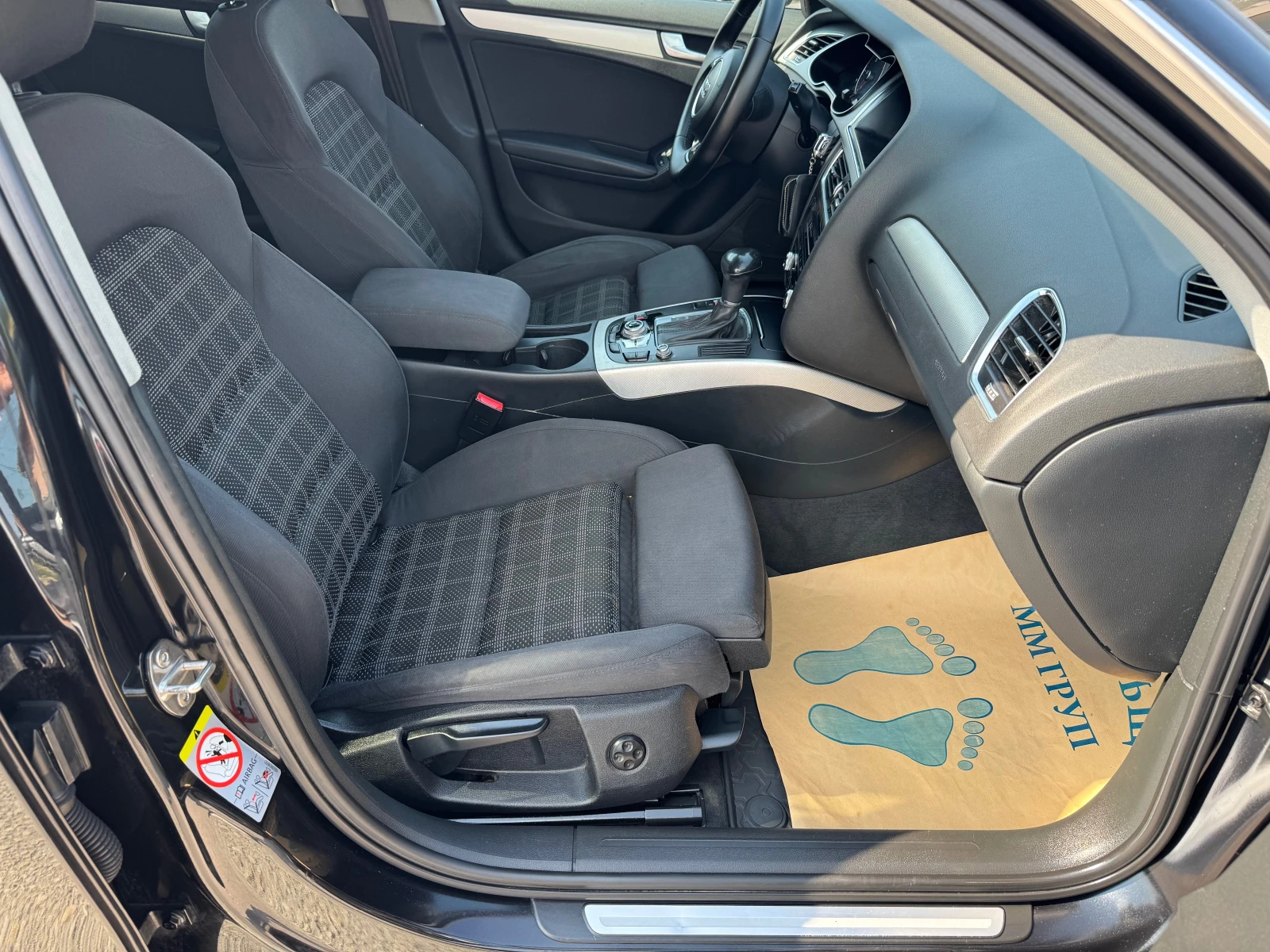 Audi A4 2.0-TDI* FACELIFE* 150kc* LED* NAVI* AVTOMATIK* ЛИ, снимка 14 - Автомобили и джипове - 55752182