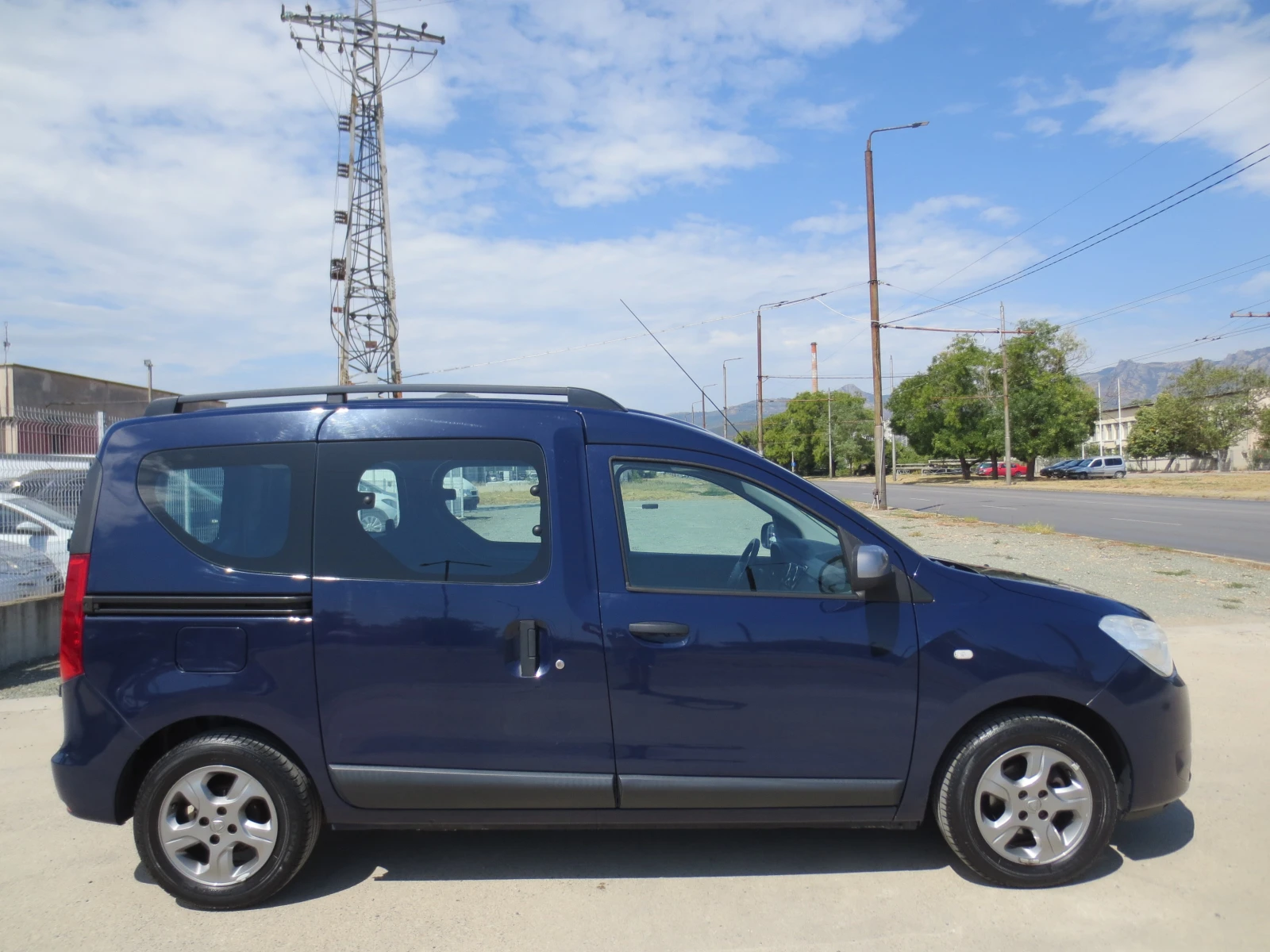 Dacia Dokker 1.6 i * ГАЗ* , снимка 4 - Автомобили и джипове - 55900245