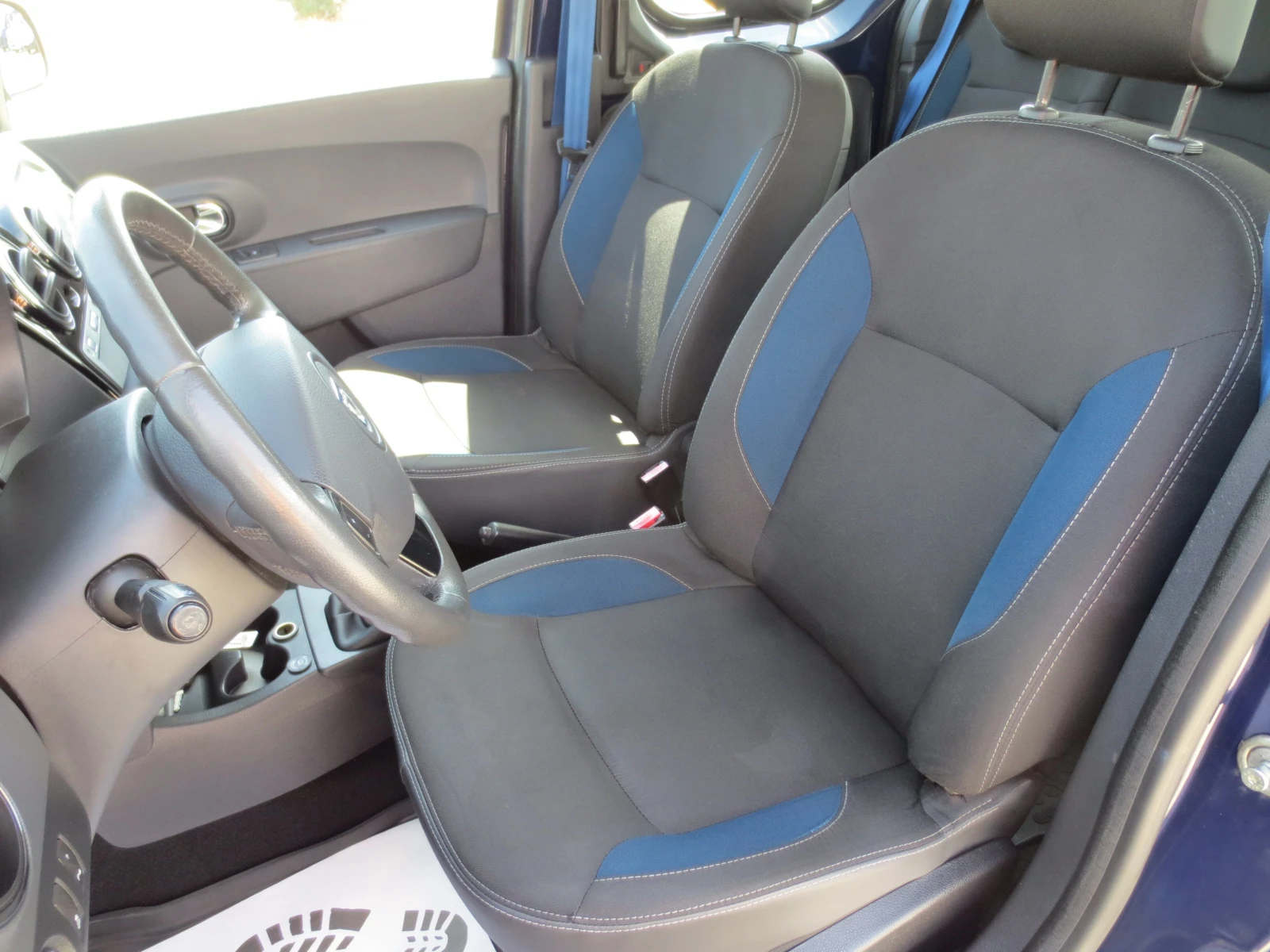 Dacia Dokker 1.6 i * ГАЗ* , снимка 10 - Автомобили и джипове - 55900245