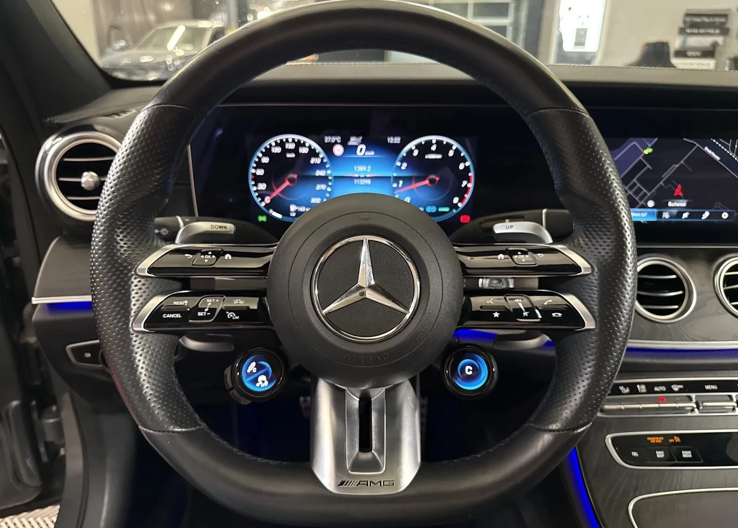 Mercedes-Benz E 53 AMG 4MATIC+ Sedan, снимка 6 - Автомобили и джипове - 55929918