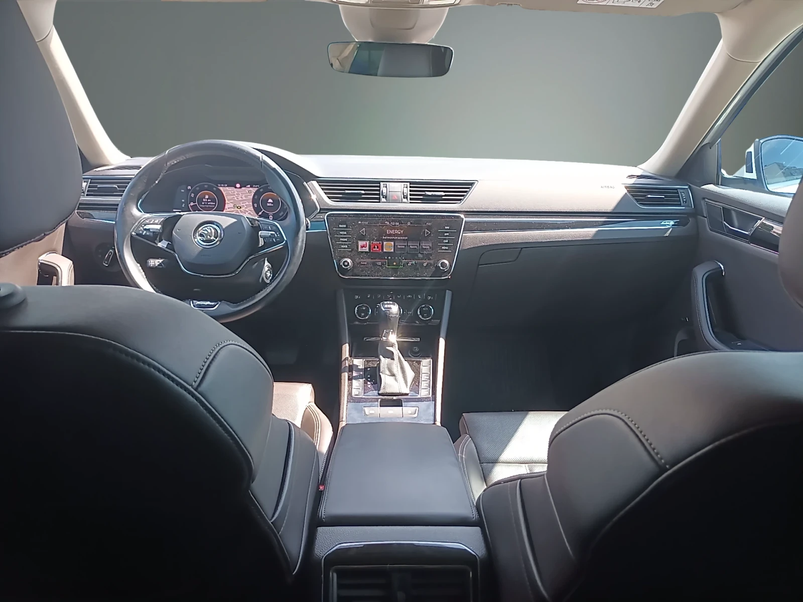 Skoda Superb 2.0TDI/4x4/7DSG L&K, снимка 11 - Автомобили и джипове - 55939209