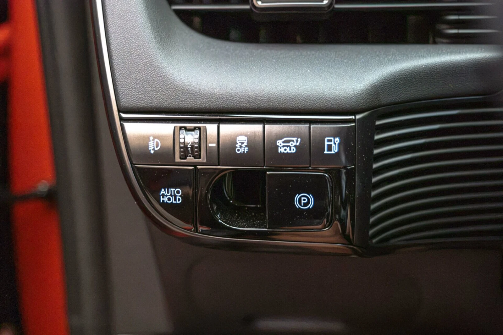 Hyundai Ioniq 5 N 650hp/AWD/Камера 360/HuD/Ambient/Distronic/Lane , снимка 14 - Автомобили и джипове - 56025283