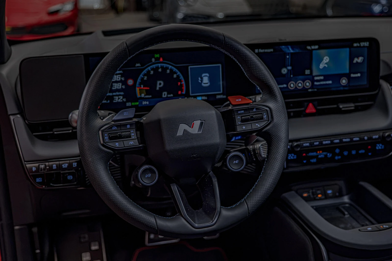 Hyundai Ioniq 5 N 650hp/AWD/Камера 360/HuD/Ambient/Distronic/Lane , снимка 8 - Автомобили и джипове - 56025283