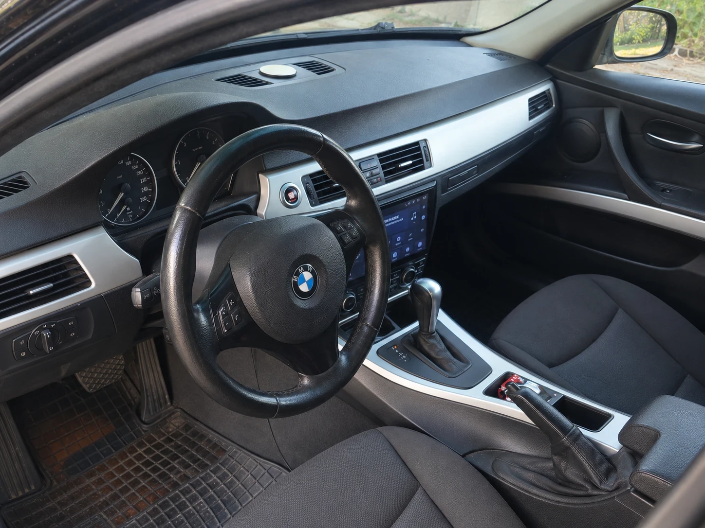 BMW 330, снимка 3 - Автомобили и джипове - 56061311