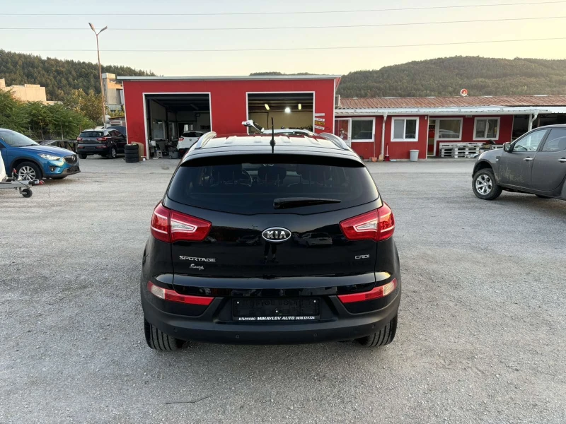 Kia Sportage 1.7 CRDI  УНИКАТ, снимка 4 - Автомобили и джипове - 47334346