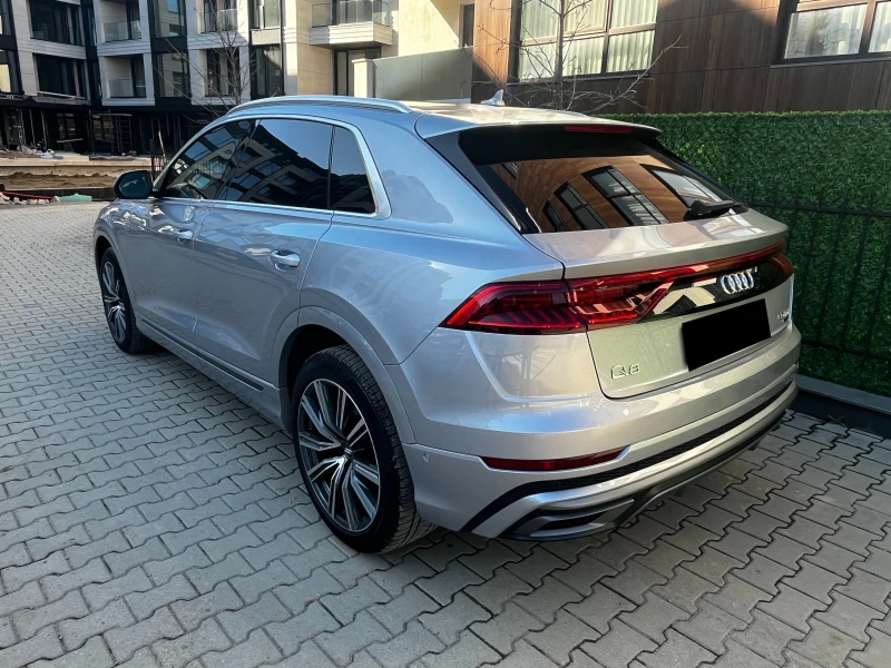 Audi Q8 50 TDI Quattro / ГОТОВ ЛИЗИНГ , снимка 4 - Автомобили и джипове - 49684912