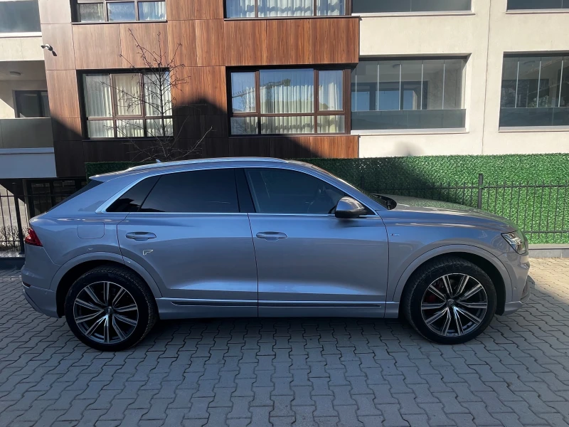 Audi Q8 50 TDI Quattro / ГОТОВ ЛИЗИНГ , снимка 6 - Автомобили и джипове - 49684912