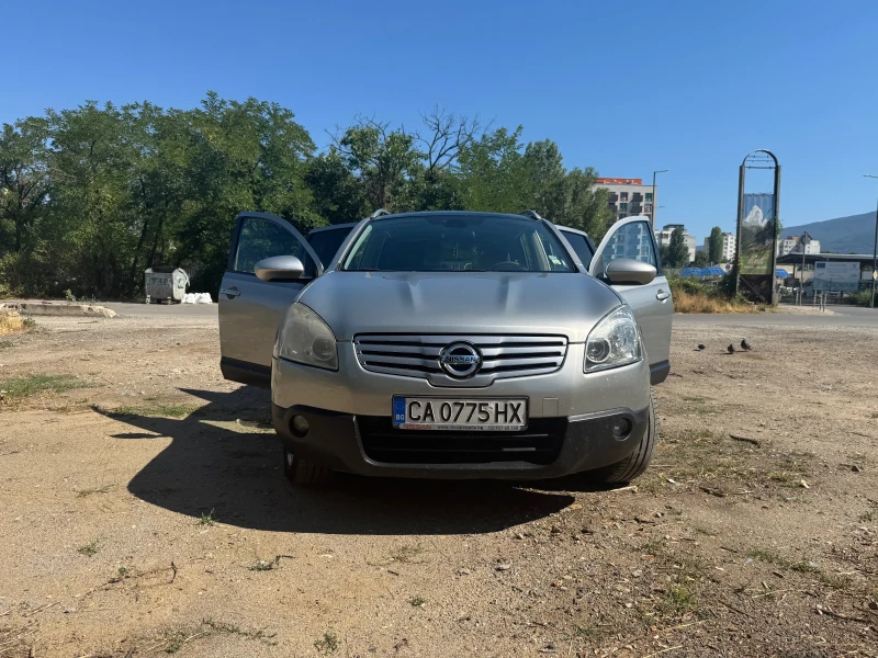 Nissan Qashqai 2.0 dCi, снимка 3 - Автомобили и джипове - 51671096