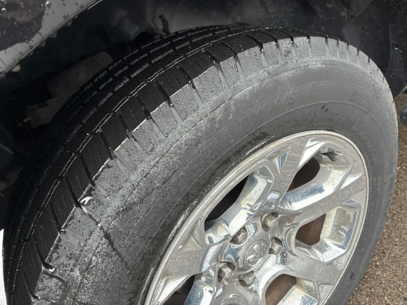 Dodge RAM 1500 * Laramie * CARFAX * ФИНАНСИРАНЕ, снимка 7 - Автомобили и джипове - 52769394