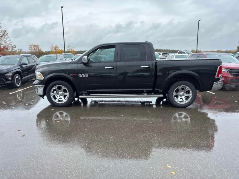 Dodge RAM 1500 * Laramie * CARFAX * ФИНАНСИРАНЕ, снимка 2 - Автомобили и джипове - 52769394