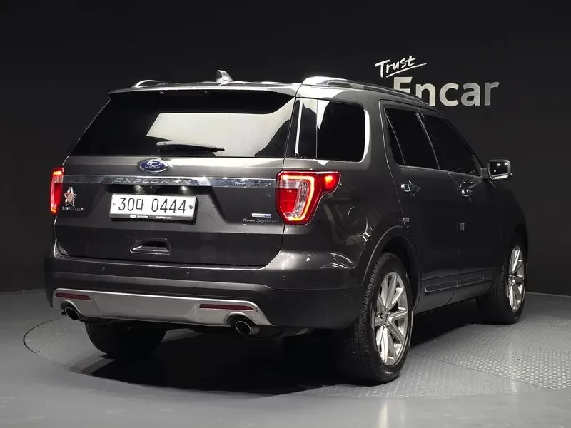 Ford Explorer 2.3 AWD, снимка 2 - Автомобили и джипове - 54351897