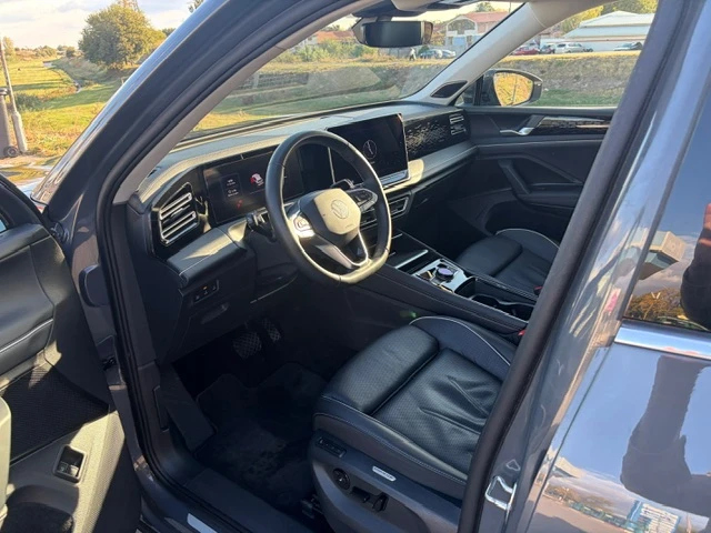 VW Tiguan VW TIGUAN III ELEGANCE 1.5 eHYBRID 272 �.�. | 2025 | Mobile.bg � ����������� 14