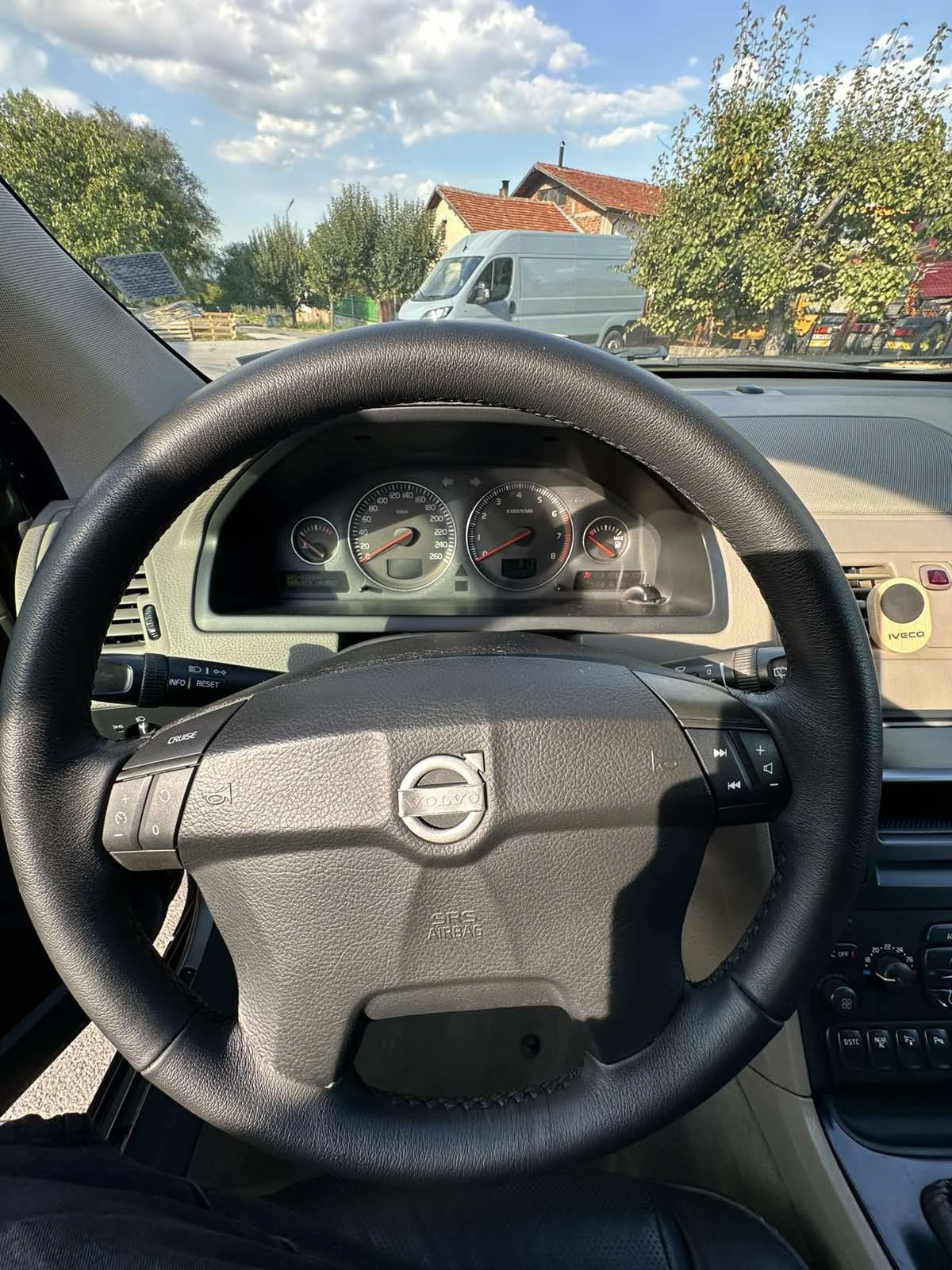 Volvo Xc90 2.5T AWD - изображение 7