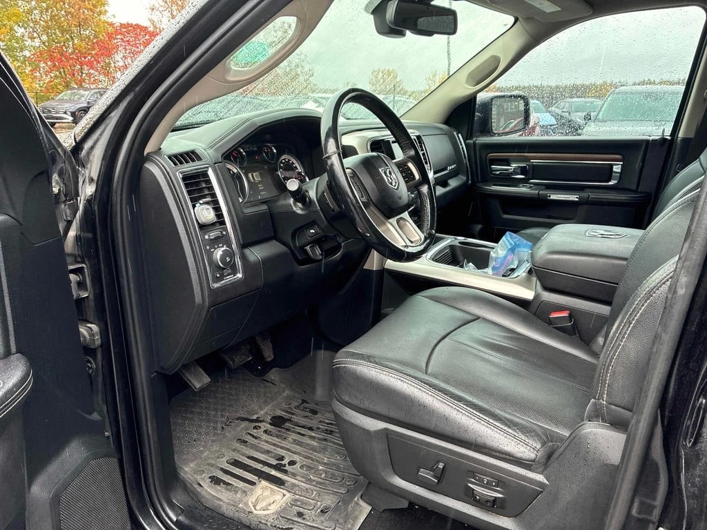 Dodge RAM 1500 * Laramie * CARFAX * ФИНАНСИРАНЕ - изображение 5