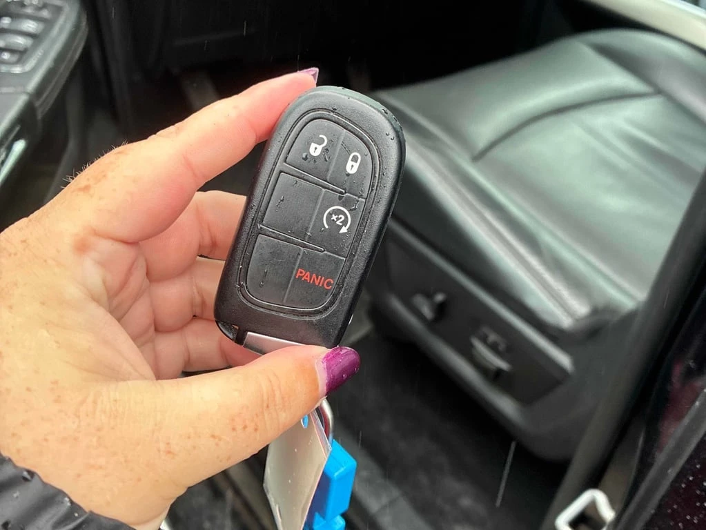 Dodge RAM 1500 * Laramie * CARFAX * ����������� | Mobile.bg � ����������� 14