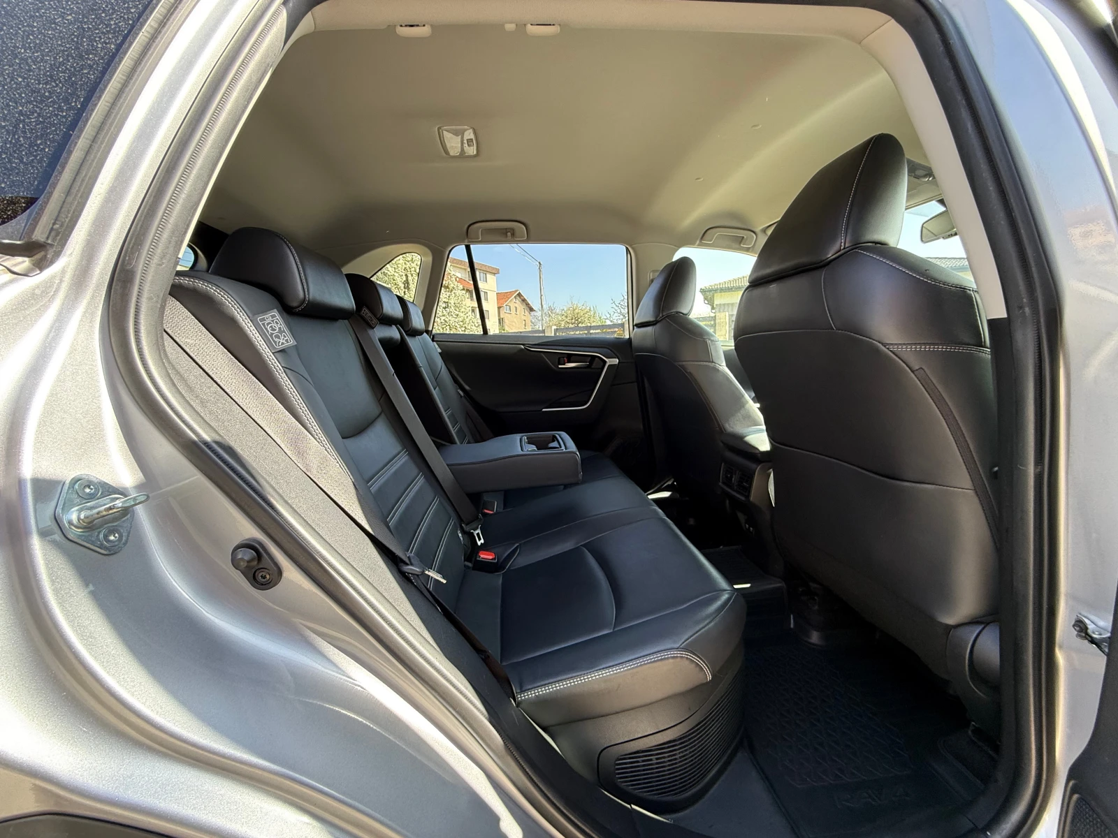 Toyota Rav4 2.5-HYBRID-ГАРАНЦИЯ-92х.к, снимка 16 - Автомобили и джипове - 54223997