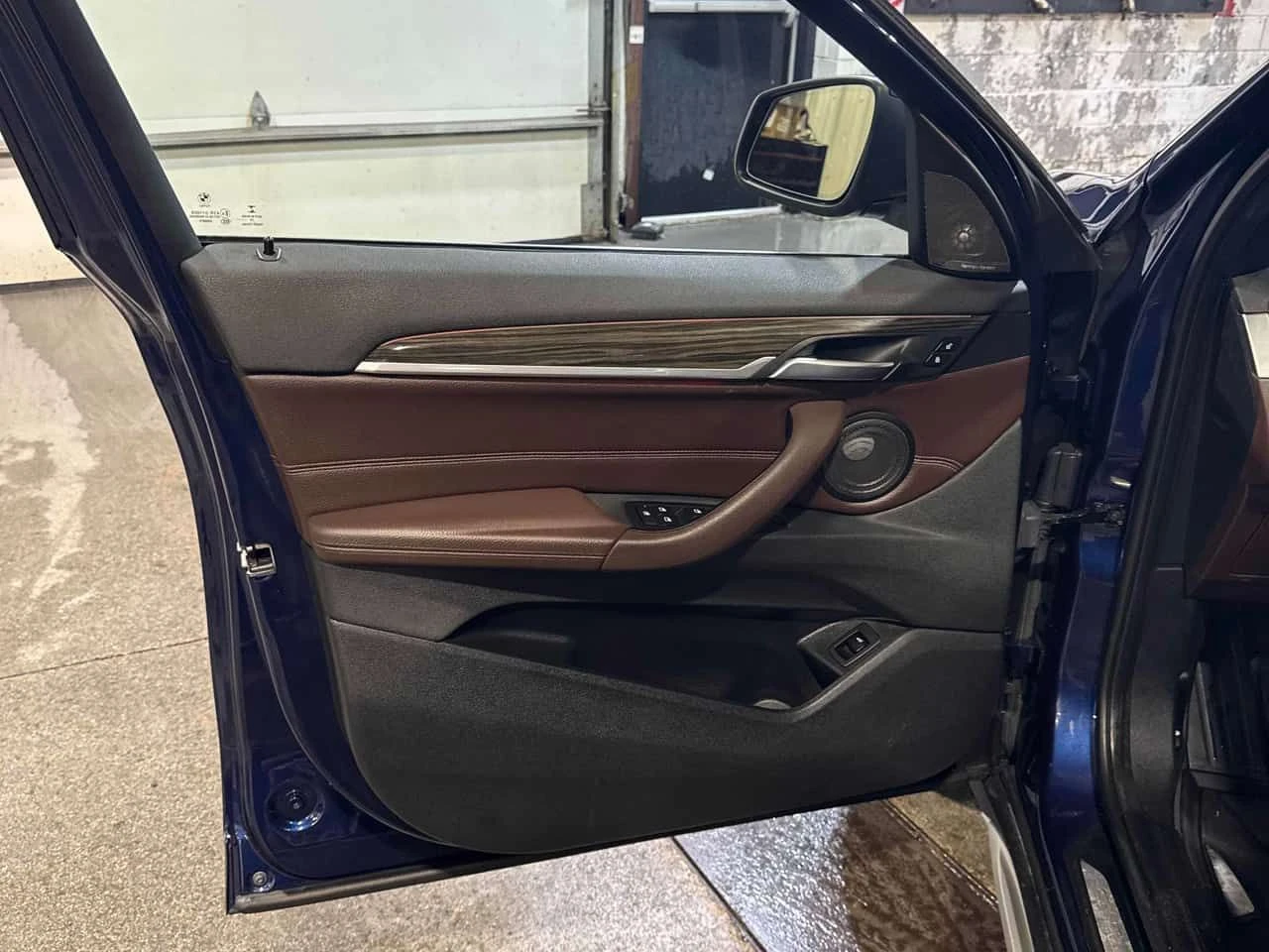 BMW X1 * xDrive28i * ПОДГРЕВИ * КАМЕРА * NAVI, снимка 11 - Автомобили и джипове - 54716514
