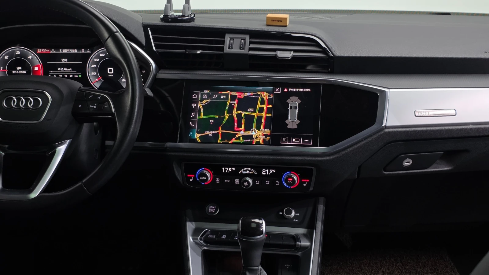 Audi Q3 35 TDI, снимка 8 - Автомобили и джипове - 55460369