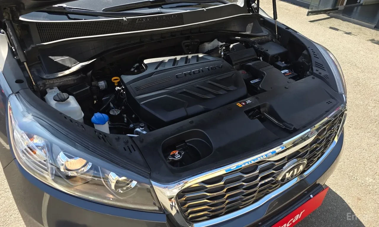 Kia Sorento 4 WD 2.0 Подгрев , снимка 13 - Автомобили и джипове - 56083437