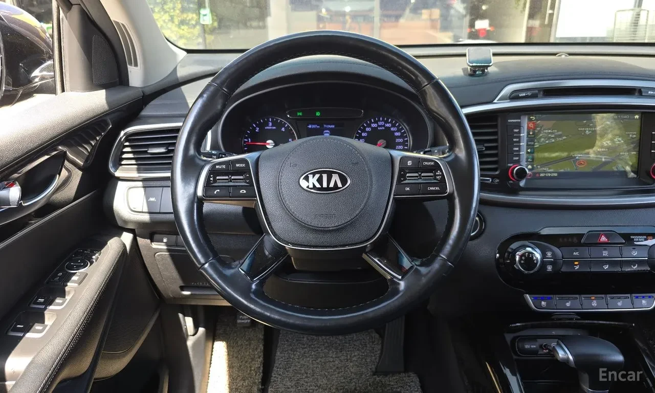 Kia Sorento 4 WD 2.0 Подгрев , снимка 5 - Автомобили и джипове - 56083437