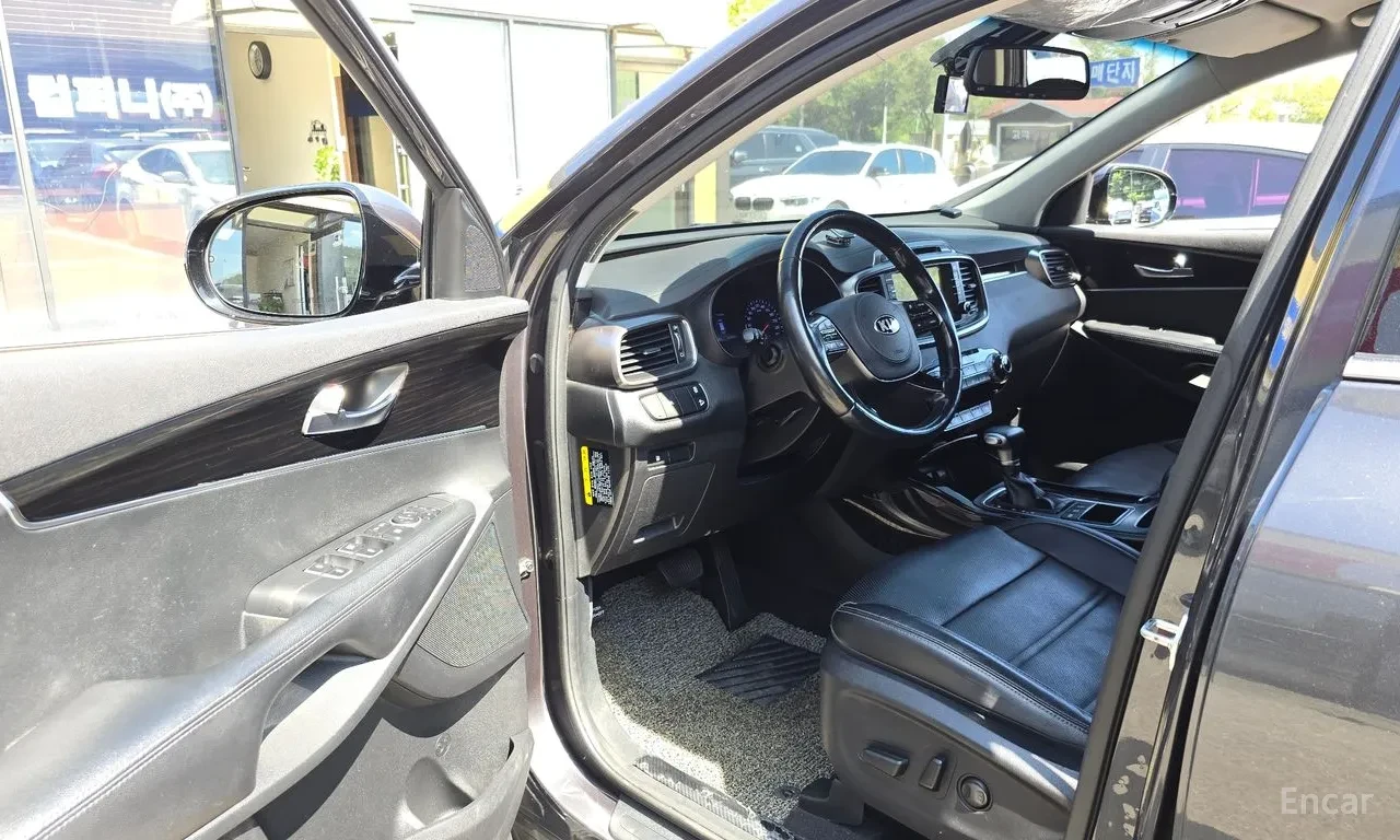 Kia Sorento 4 WD 2.0 Подгрев , снимка 7 - Автомобили и джипове - 56083437