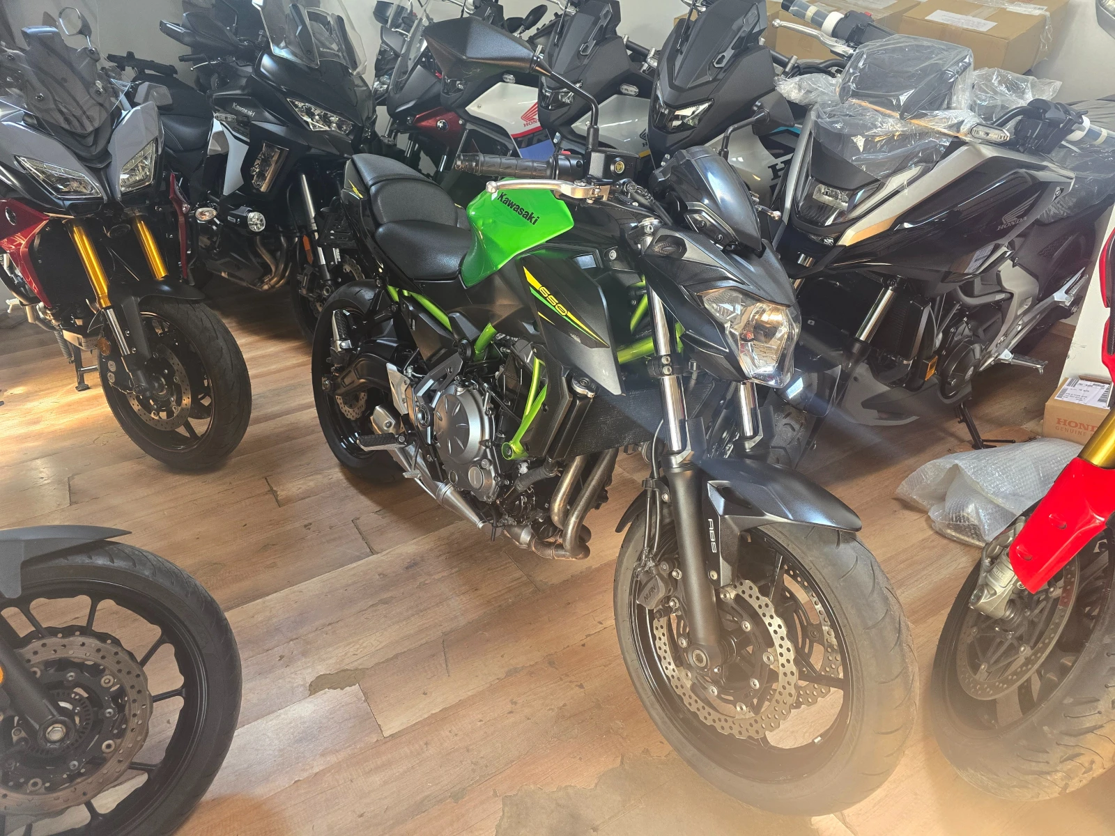Kawasaki Z 650 ABS 35KW!!! A2!!!!, снимка 7 - Мотоциклети и мототехника - 54887613