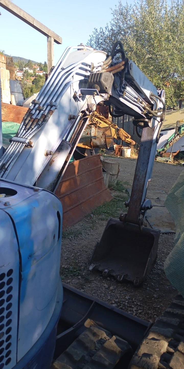 Багер Hitachi, снимка 4 - Индустриална техника - 55742909