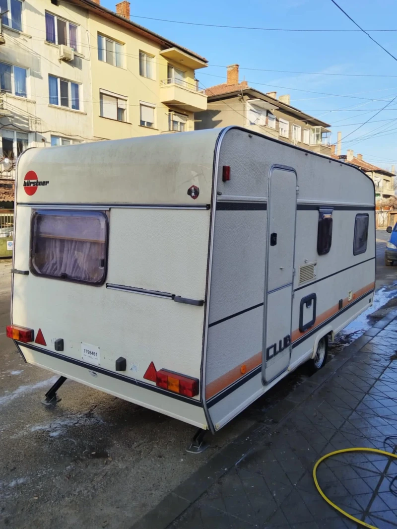 Каравана Burstner CLUB 4306, снимка 7 - Каравани и кемпери - 52531466