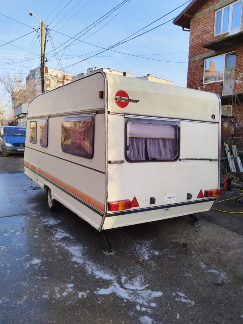 Каравана Burstner CLUB 4306, снимка 5 - Каравани и кемпери - 52531466