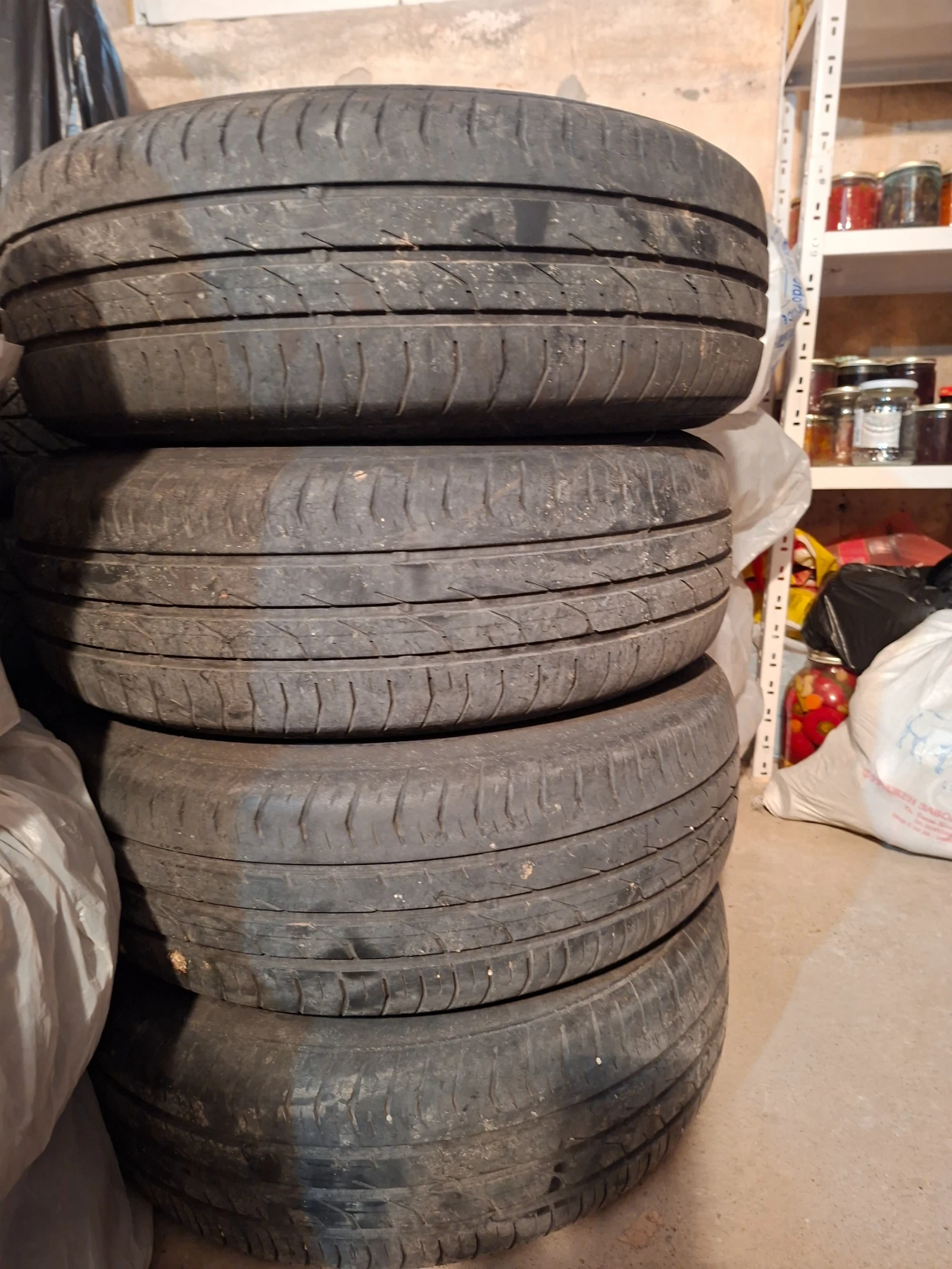 Гуми с джанти Continental 195/60R15, снимка 4 - Гуми и джанти - 54447449