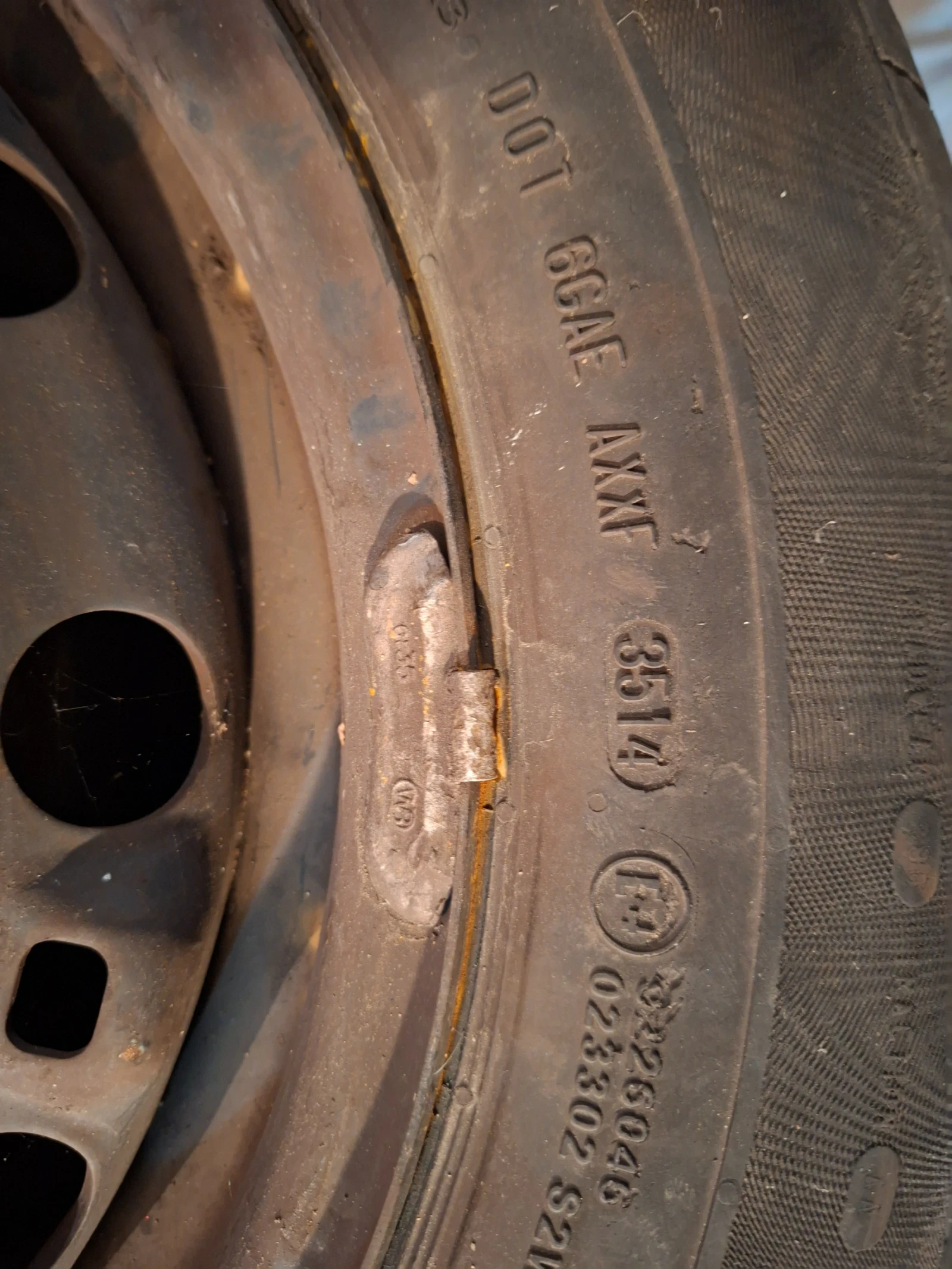 Гуми с джанти Continental 195/60R15, снимка 6 - Гуми и джанти - 54447449