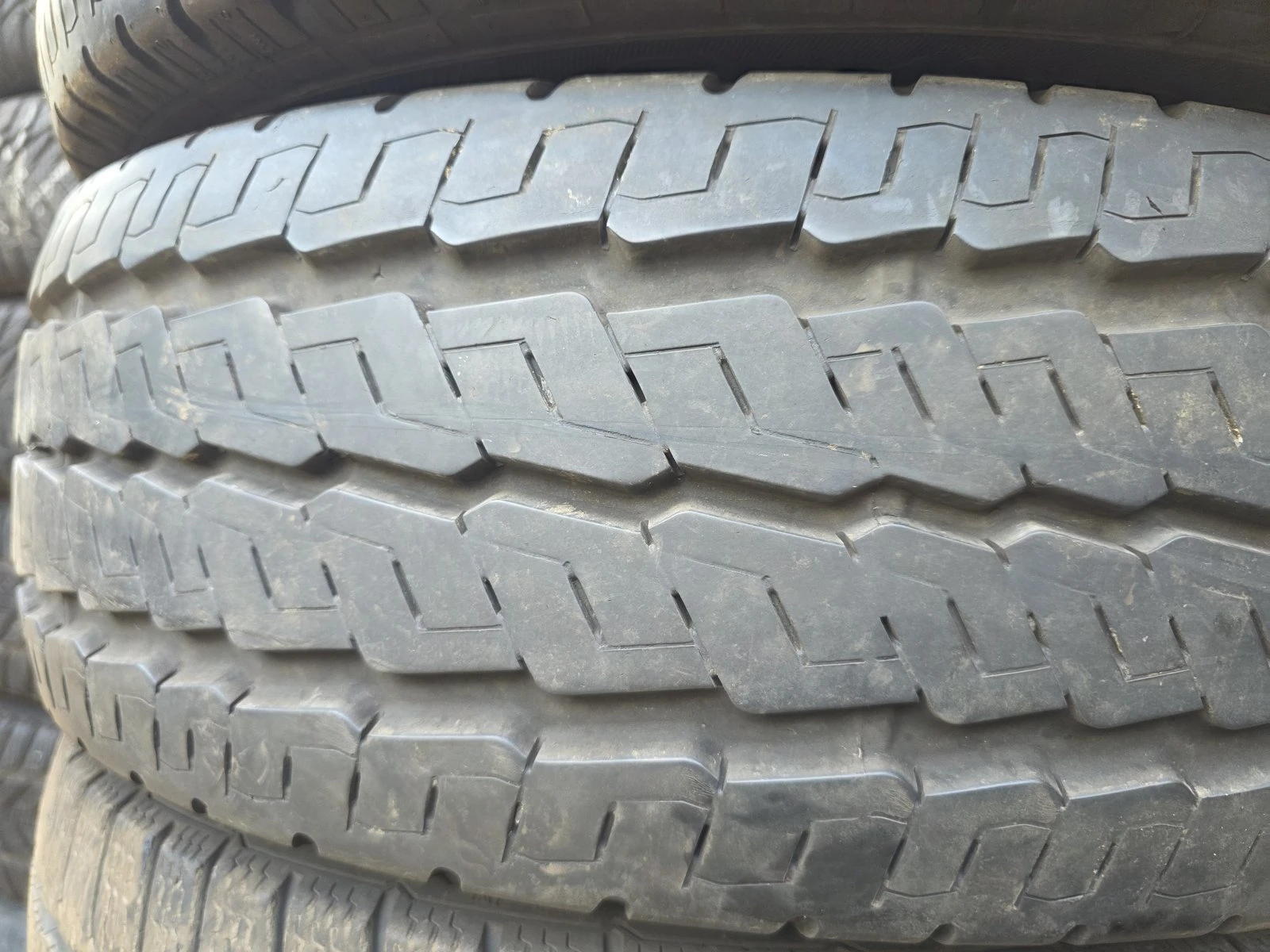 Гуми Летни 225/75R16, снимка 2 - Гуми и джанти - 56731024
