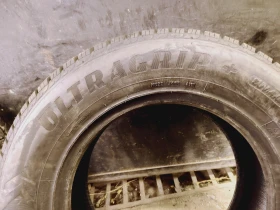 Гуми Зимни 255/65R17, снимка 5 - Гуми и джанти - 49473445