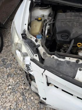 Toyota Auris - 1100 € / 2151.41 лв. - 47306829 6