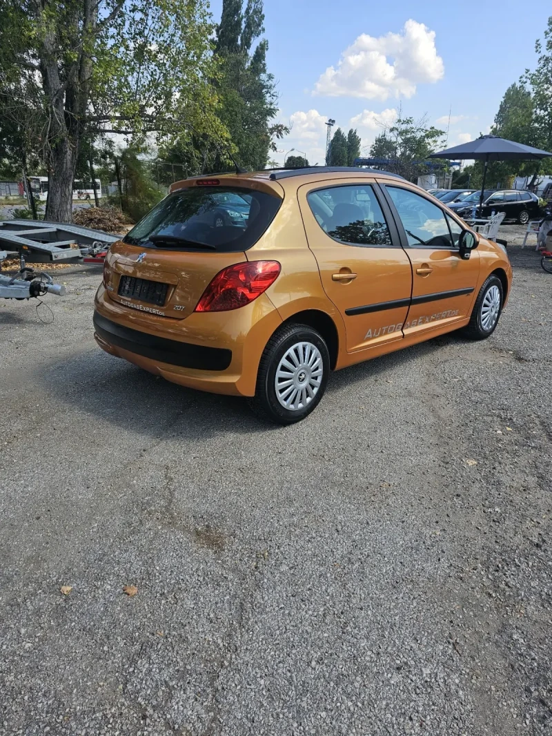 Peugeot 207 1.4 Газ/Бензин , снимка 10 - Автомобили и джипове - 46992862