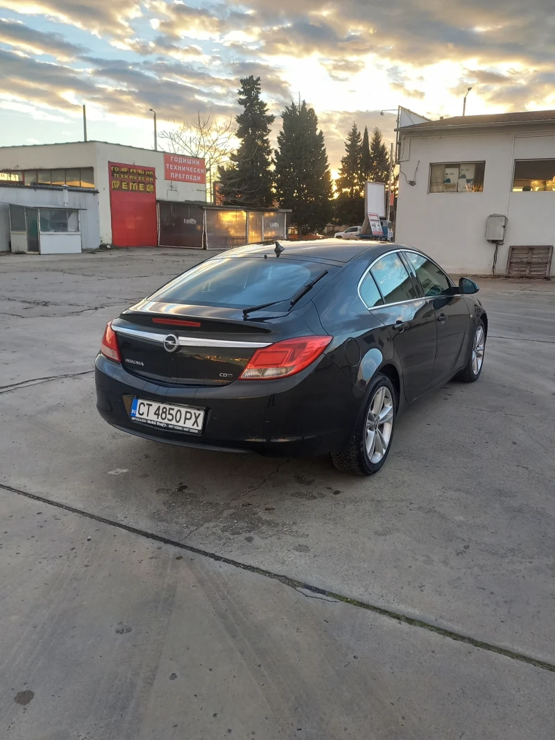 Opel Insignia, снимка 6 - Автомобили и джипове - 47286885